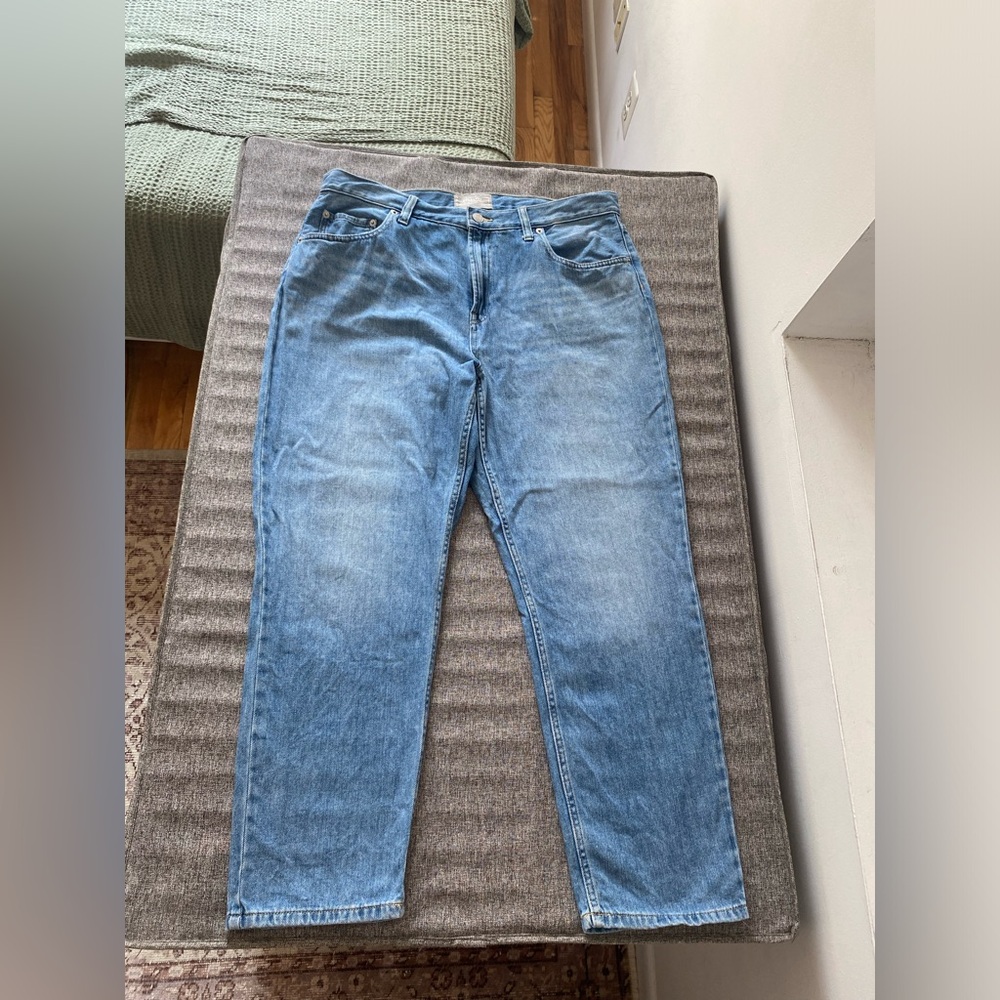 Everlane the Super-Soft Relaxed Runaround Jean in Vintage Light Blue Size 32 - Picture 2 of 13